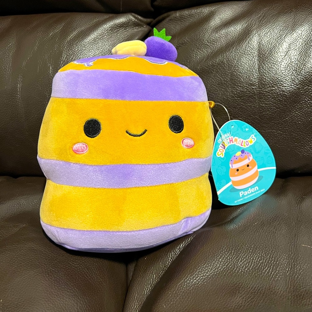 7.5" Paden blueberry pancake Squishmallow